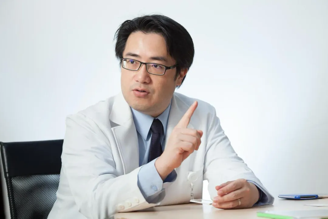 2024年「全球前2%頂尖科學家」發布榜單,台北市立關渡醫院院長、北榮高齡醫學中心主治醫師陳亮恭連5年蟬聯國內臨床醫學領域第一。(圖/陳亮恭提供)