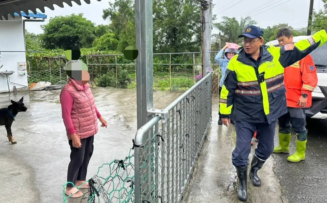 台東池上錦園村及富興村山棕寮等兩村被列為「土石紅色流警戒區」。（圖／警方提供）