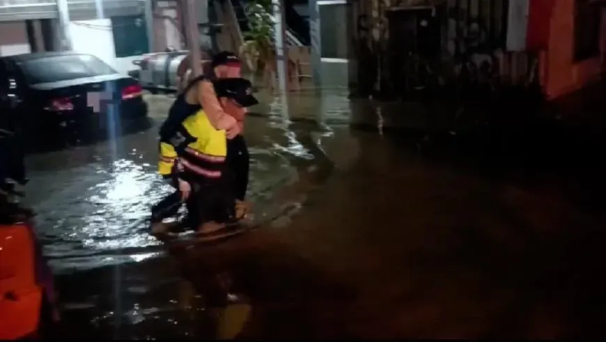 台東縣和屏東縣承受大量降雨，暴雨成災。（圖／翻攝畫面）