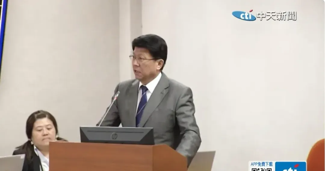 國民黨立委謝龍介針對37名死囚讓不繼續被羈押,呼籲大法官們每人認養3位日以繼夜相處3個月。(圖/中天新聞)