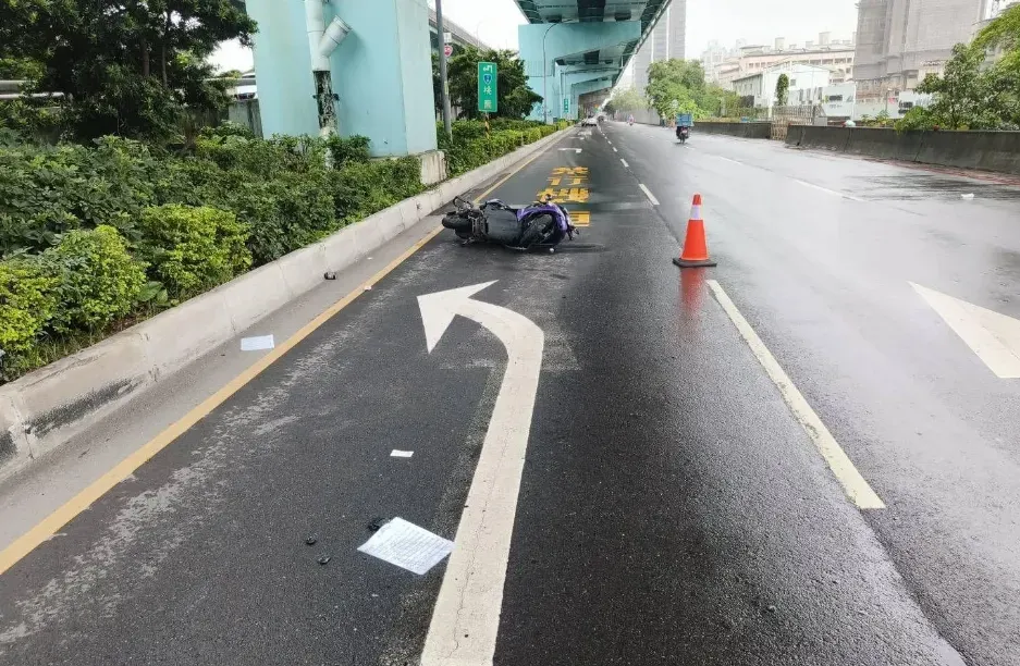 23歲馬來西亞籍輔大女學生騎車遭撞飛,張女送醫後搶救不治身亡。(圖/翻攝畫面)