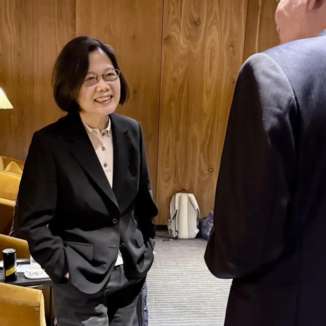 前總統蔡英文受邀出席論壇發表演講已在12日深夜啟程。（圖／蔡英文臉書）