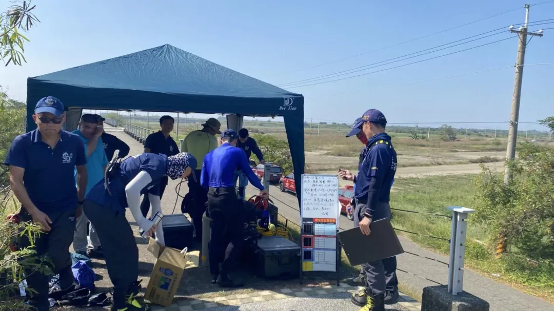 警消調查為日前申報失蹤的62歲男子，目前遺體經家屬確認領回，後續交由轄區員警處理。（圖／翻攝畫面）