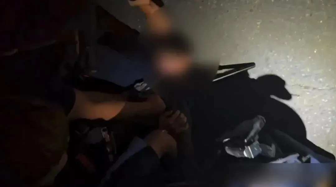 警方前往屏東縣里港鄉及九如鄉一帶埋伏及搜尋。(圖/翻攝畫面)