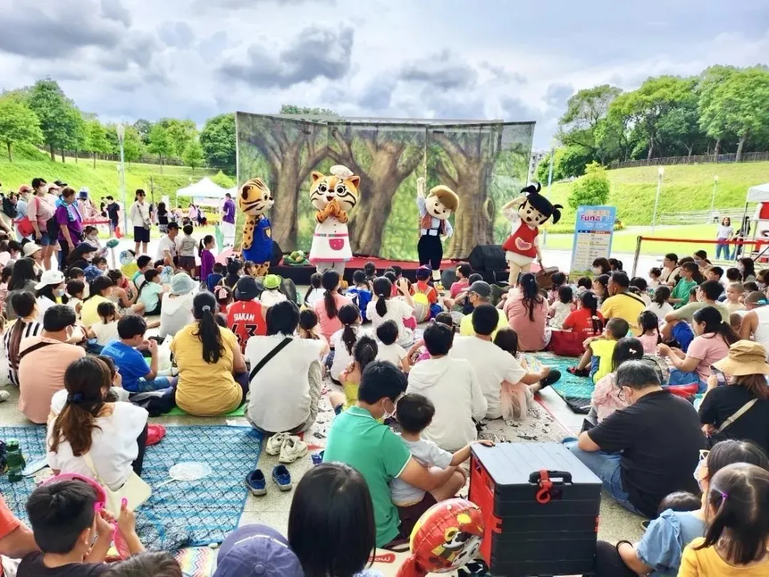 圖說:石虎家族見面會活中將由小青蛙劇團演出吸睛且寓教於樂的兒童劇「熊的傳說」,從短劇中認識交通安全小知識,最後還有機會與石虎家族合影,讓大小朋友留下珍貴回憶。(圖/台中市政府新聞局提供)