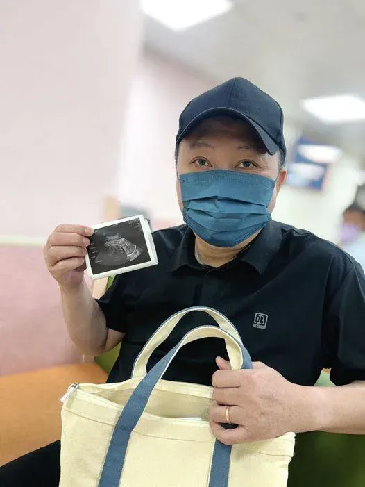 趙正平曬出超音波照,證實孩子快要出生。(圖/翻攝自趙正平臉書)