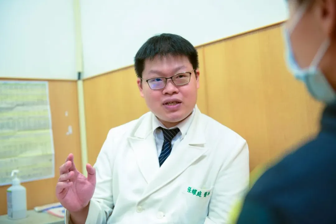 張耀庭醫師看診示意照。（圖／台北慈濟醫院提供）