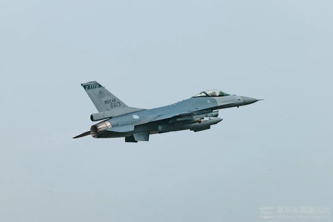 美方還積欠台灣多架F-16戰機。（圖／軍聞社）