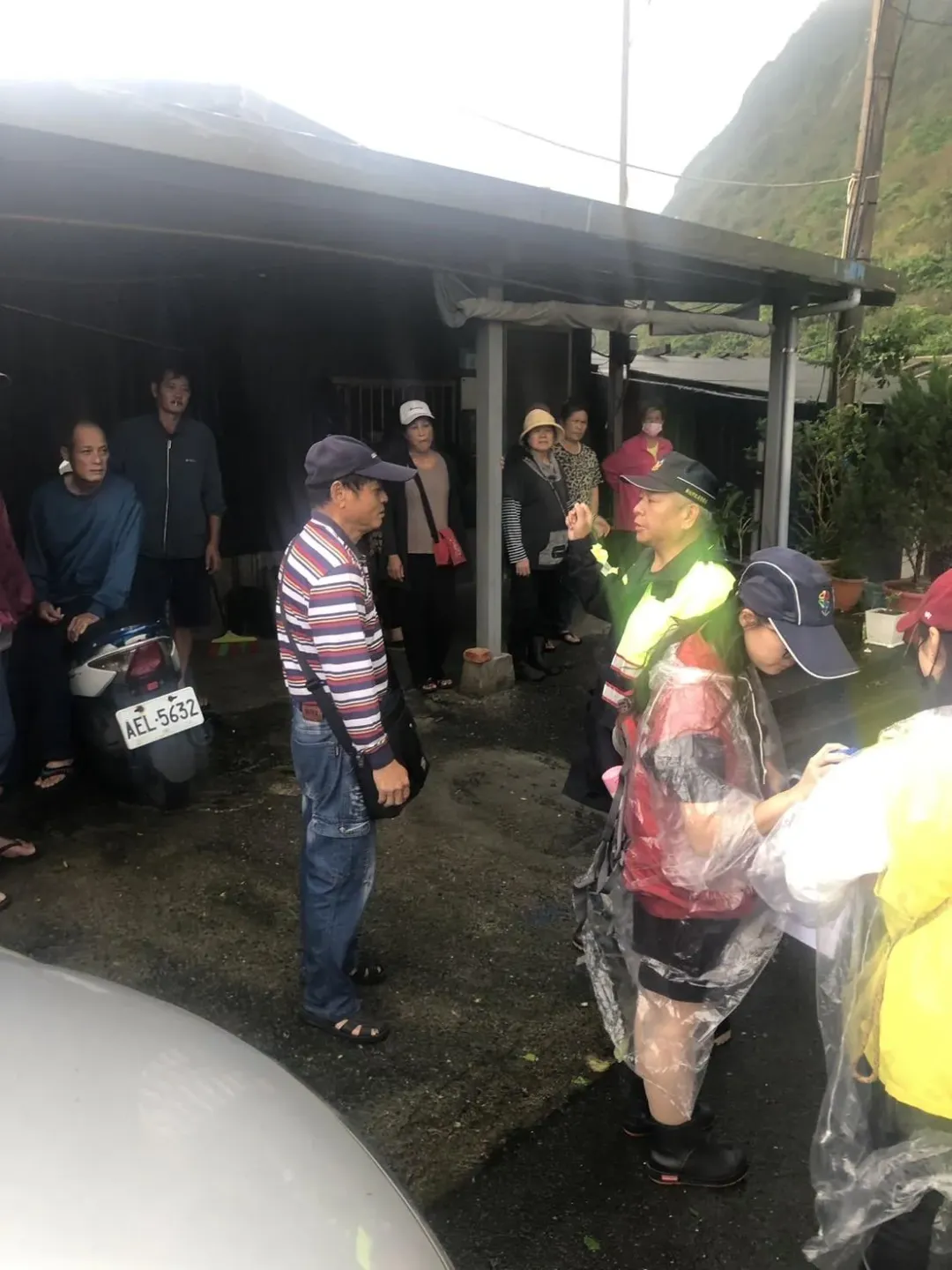新北瑞芳部分居民預警性撤離家園。(圖/翻攝畫面)