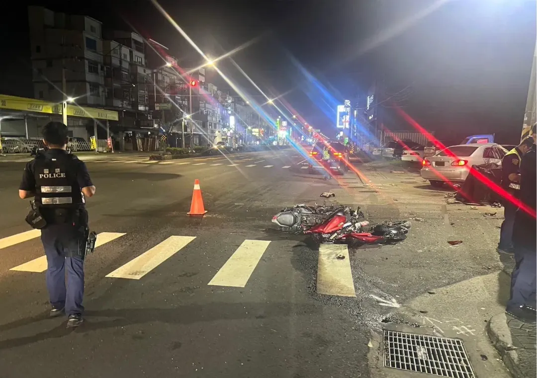 高雄鳥松區昨晚發生死亡車禍。（圖／翻攝畫面）