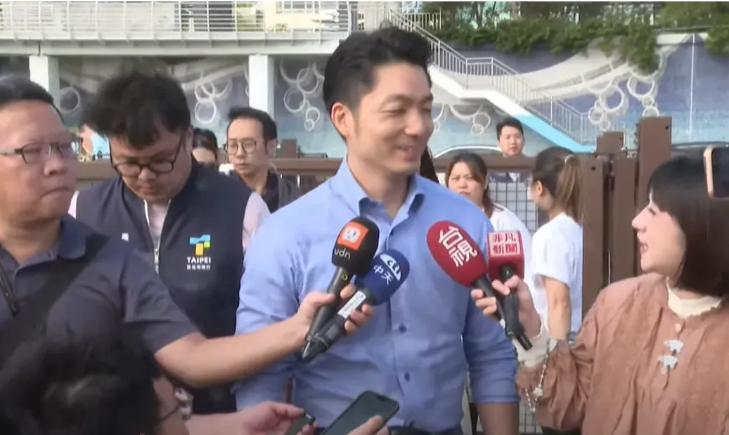 資深媒體人黃智賢認為王義川的言論救了因為康芮颱風被罵翻的台北市長蔣萬安。(圖/中天新聞)