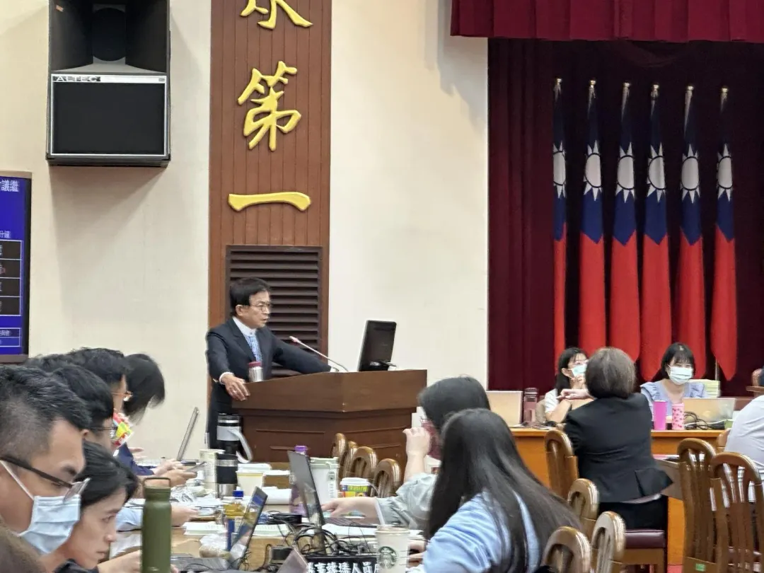 國民黨立委賴士葆。(圖/中天新聞)