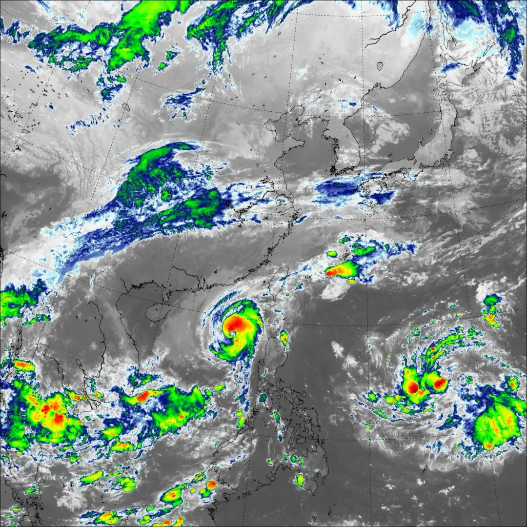 銀杏颱風逐漸遠離台灣，太平洋上菲律賓和關島附近有熱帶擾動將生成颱風「桔梗」。（圖／翻攝自NCDR）