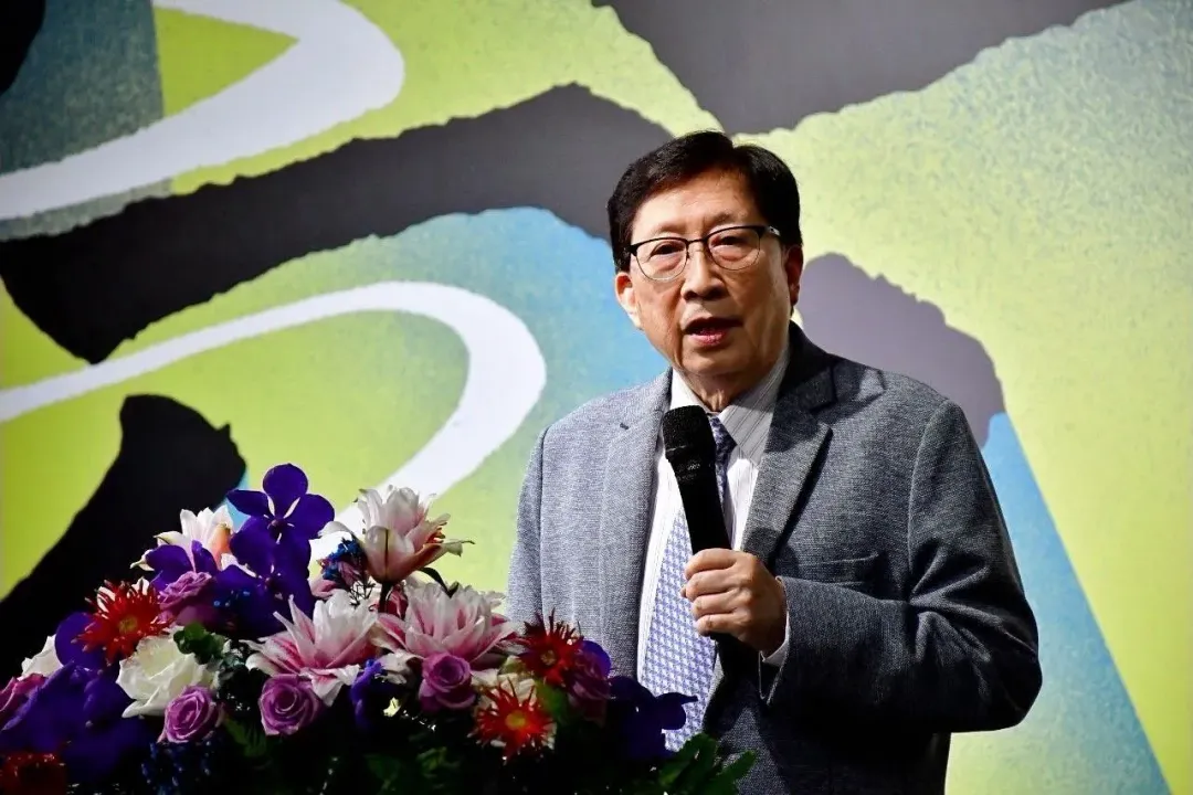 中華文化永續發展基金會董事長劉兆玄表示,漢字是兩岸共同的文化符號,此次展覽除了兩岸名家參與,更加入了青少年創作者的作品,象徵書法篆刻藝術的傳承。(圖/主辦單位提供)