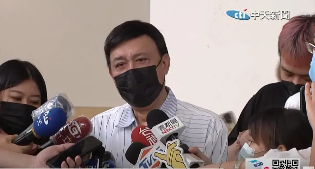 前民進黨立委余天日前受訪自爆感受說,政治是蠻現實的職業,「好像笑面虎!」先前說的承諾後來都不算;最後都沒有,只給他國策顧問。(圖/中天新聞)