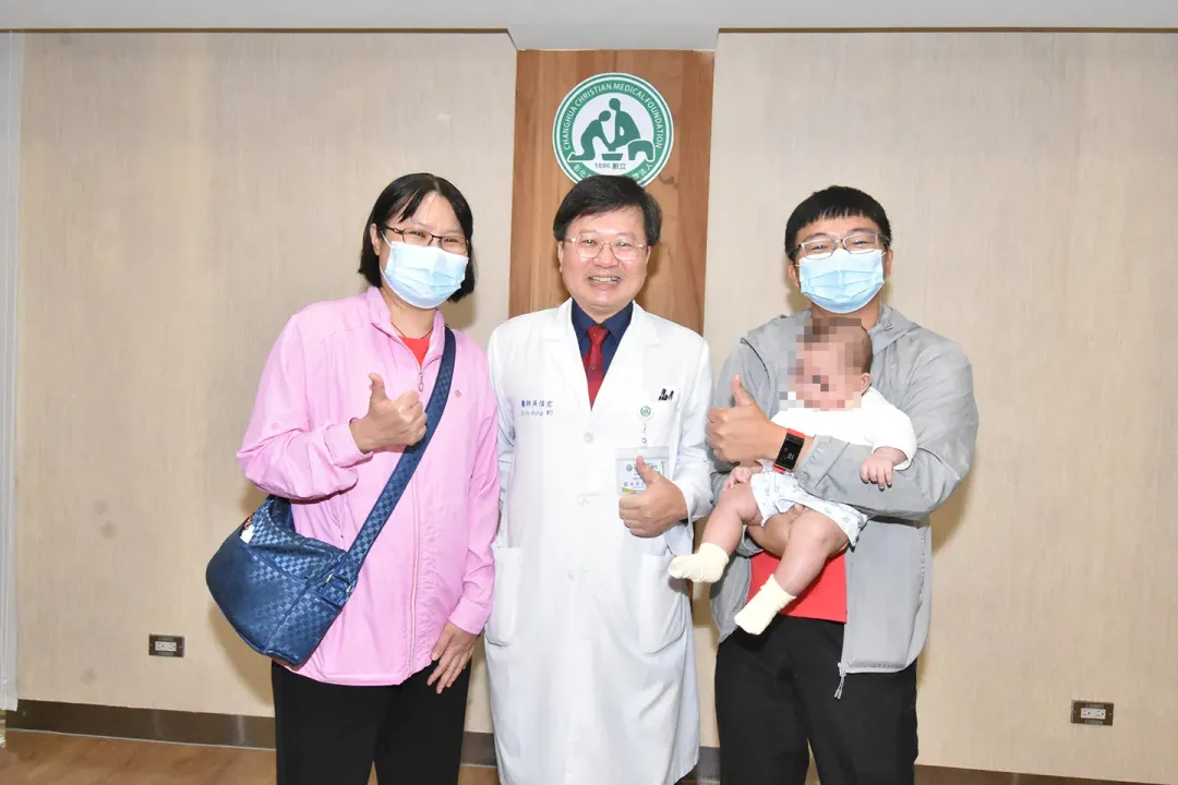 吳信宏主任表示,小文幸運地第一次的試管嬰兒治療,就順利懷孕成功,初期產檢結果顯示一切正常。(圖/彰基醫院提供)