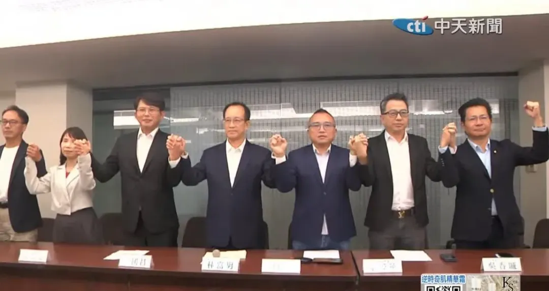 民眾黨第三屆第一次黨員代表大會今(19日)在集思交通部國際會議中心登場,將選出第四屆中央委員及中評委。圖為去年11月18日中央委員會議情形。(圖/中天新聞)