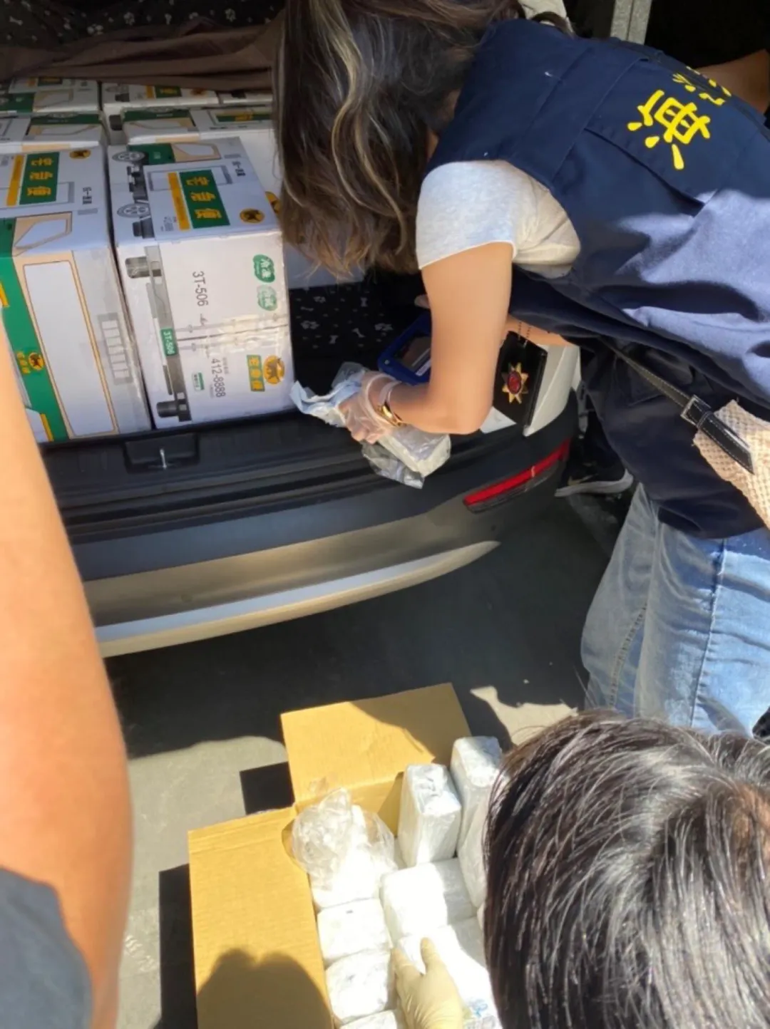 新竹查緝隊實施毒品檢驗。（圖／新竹查緝隊提供）