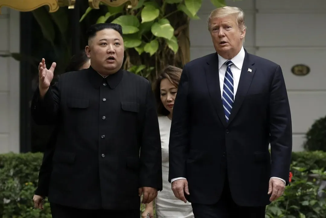 2019年美國總統川普和北韓領導人金正恩在越南會談。(資料照/美聯社)