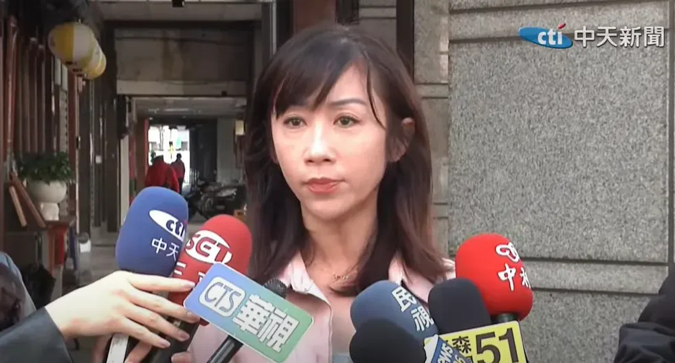台北市又爆發狼師案,許淑華痛批北市府,竟拖三個半月才停職。(圖/中天新聞)