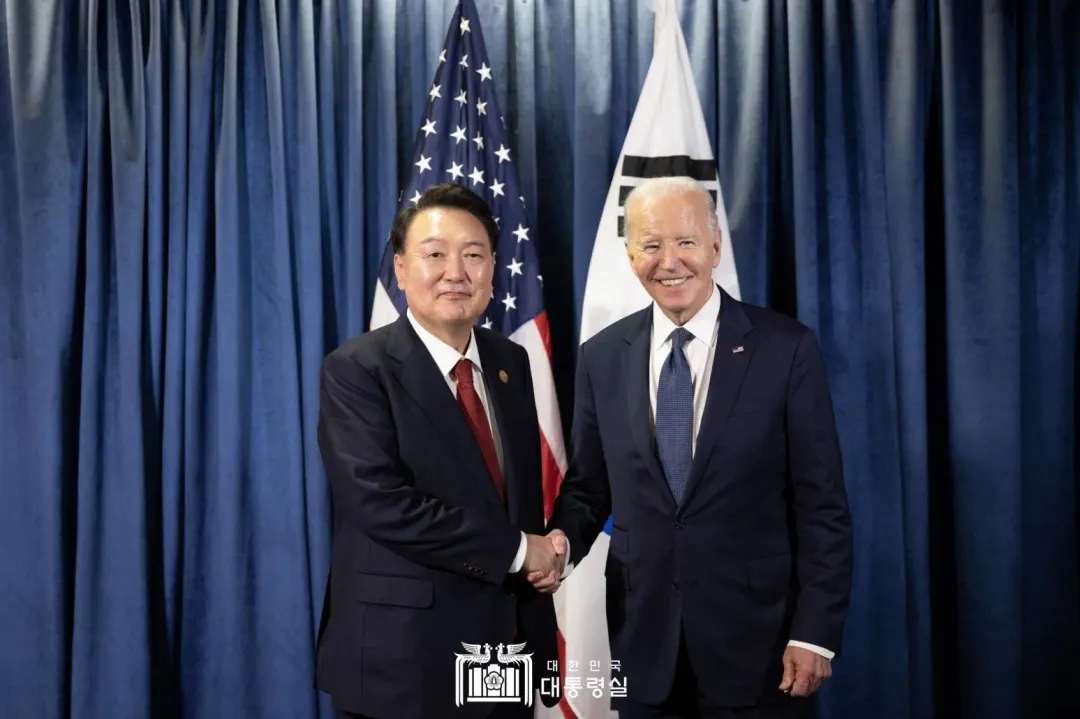 尹錫悅與美國總統拜登會面。(圖/翻攝南韓總統室官網)