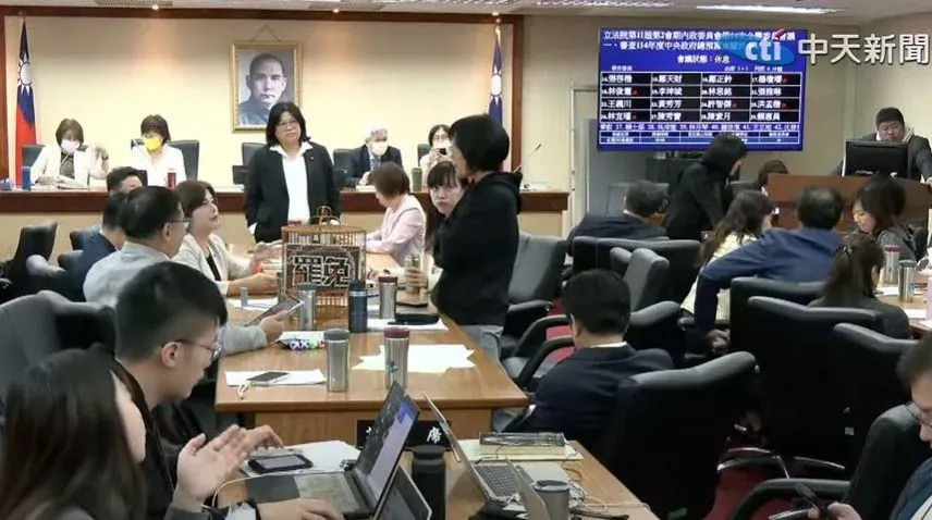 立法院內政委員會5日修訂選罷法修正條文，直到晚間7時許才散會。（圖／中天新聞）