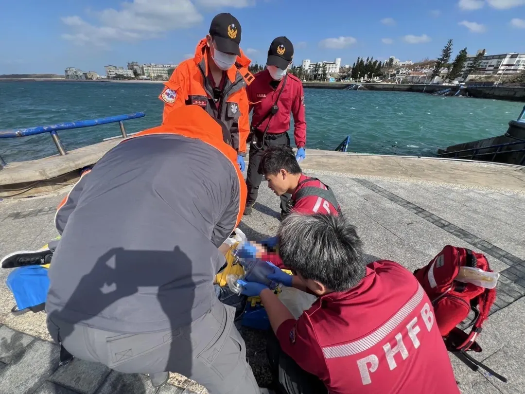 馬公市觀音亭海域驚傳溺水。（圖／翻攝畫面）