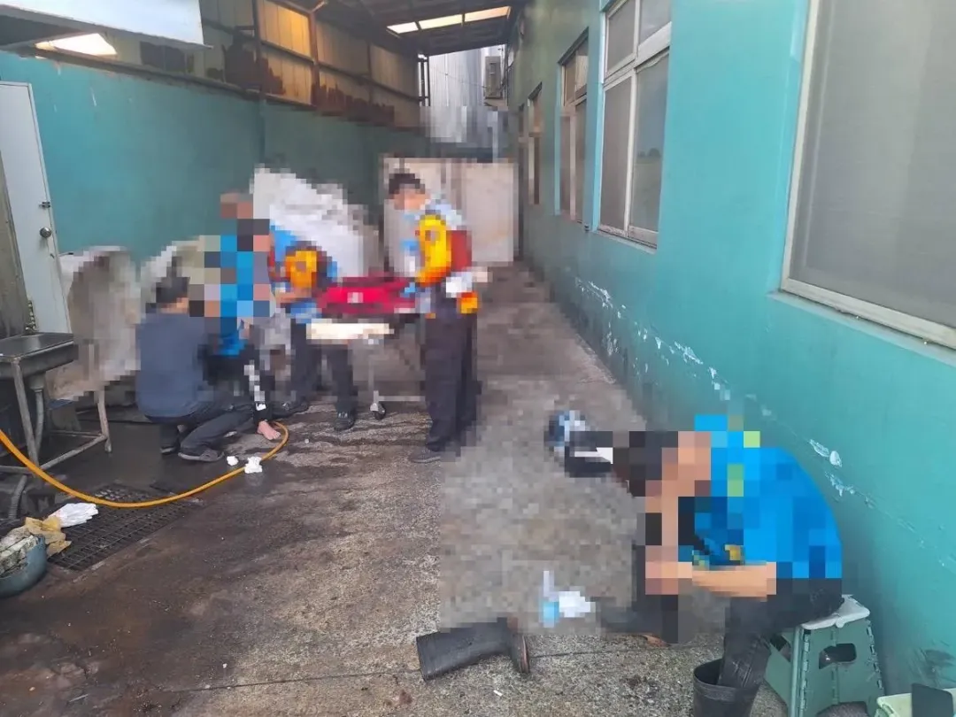 爆炸造成鐵罐噴出打到頭部與眼睛，三人眼睛被塑膠碎片所傷，另一名女性員工腹部被撞擊波壓到。（圖/中天新聞）
