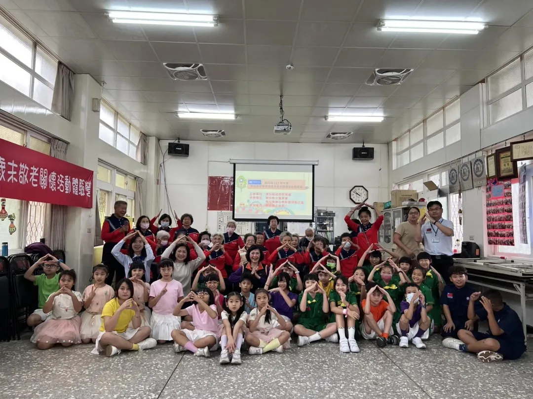 女童軍歲末敬老關懷活動體驗營。(圖/南投縣政府提供)