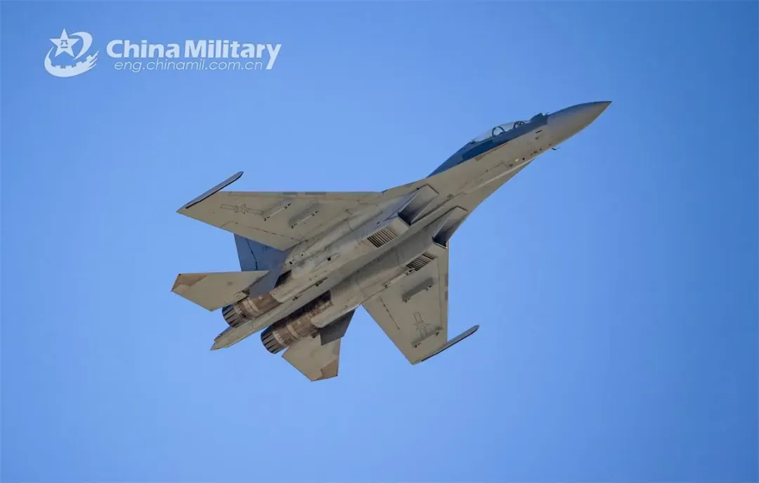 大陸殲16戰機。(圖/中國軍網)