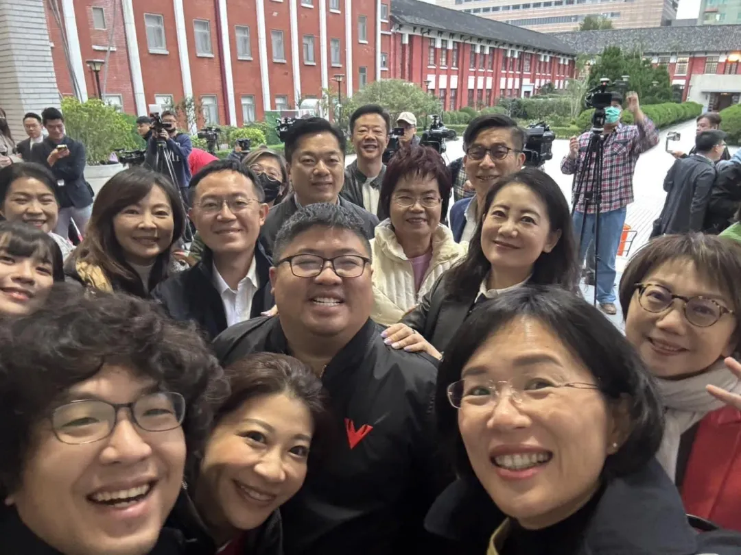 總統賴清德若叫綠委過年期間回來開會,打一仗必敗的仗,綠委內心感受如何?「如人飲水,冷暖自知」。(圖/中天新聞)
