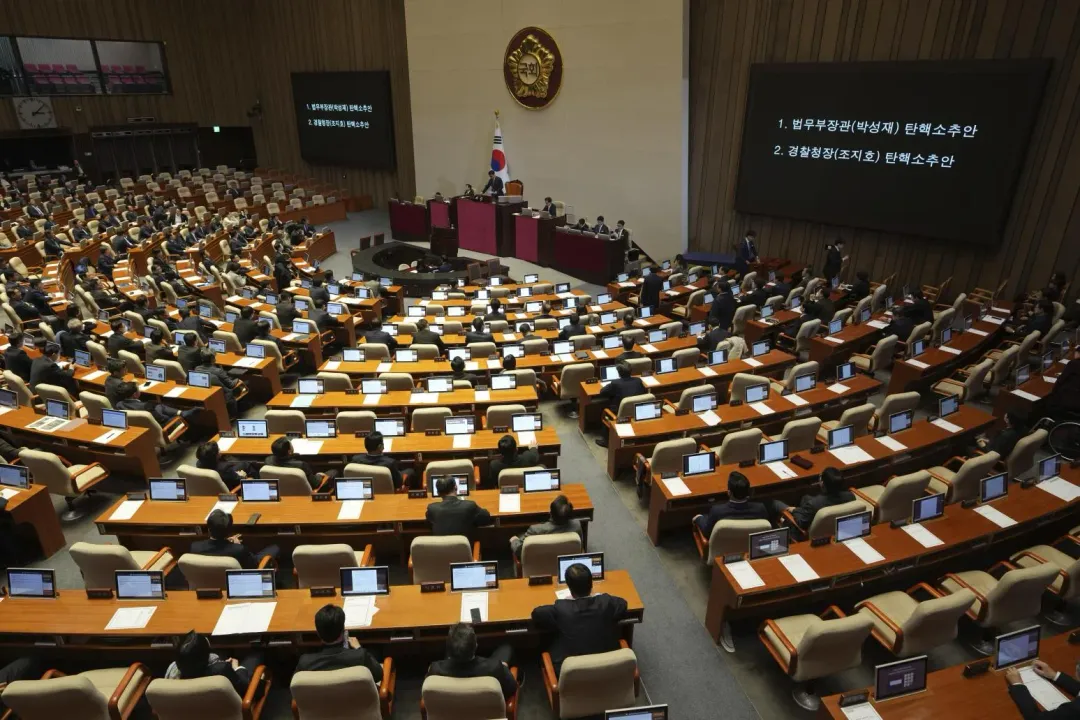 尹錫悅法律團隊聲稱「大陸干涉南韓選舉」,相關陰謀論在韓網甚囂塵上。(資料照/美聯社)