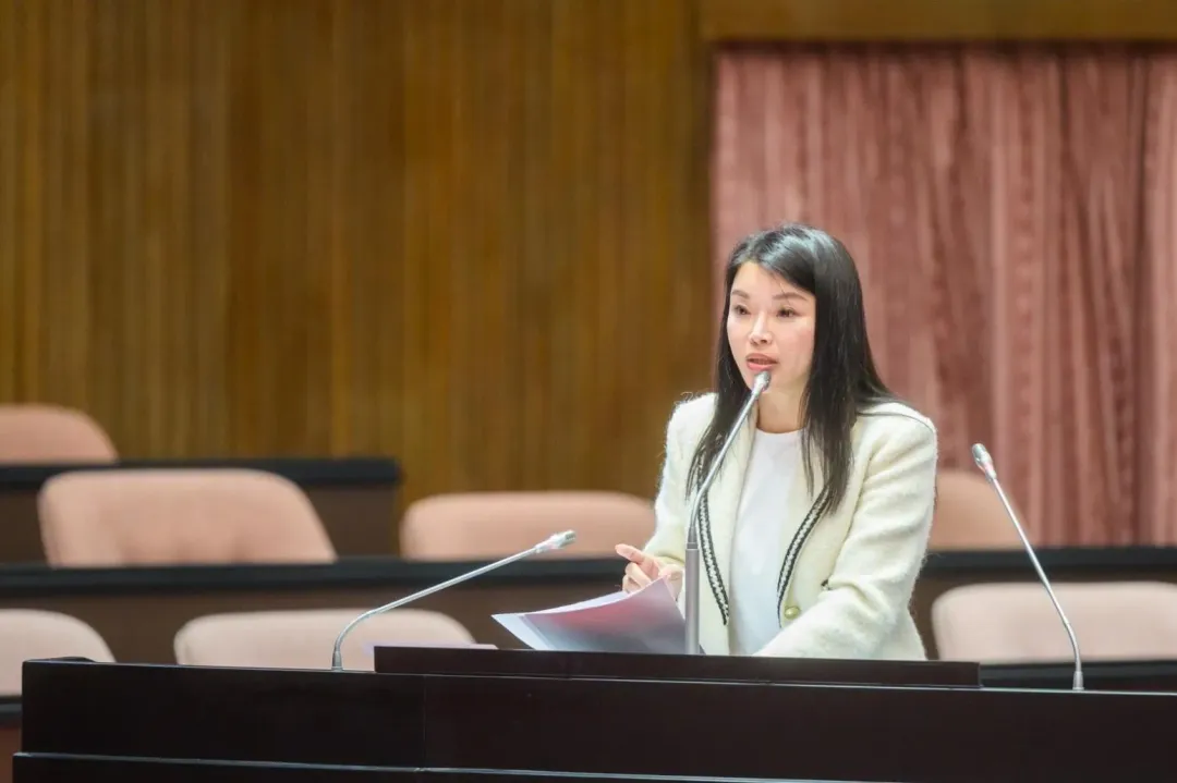 有傳聞周柏吟的請辭是為了妻子張嘉郡競選雲林縣長事先布局。(圖/翻攝自張嘉郡臉書)