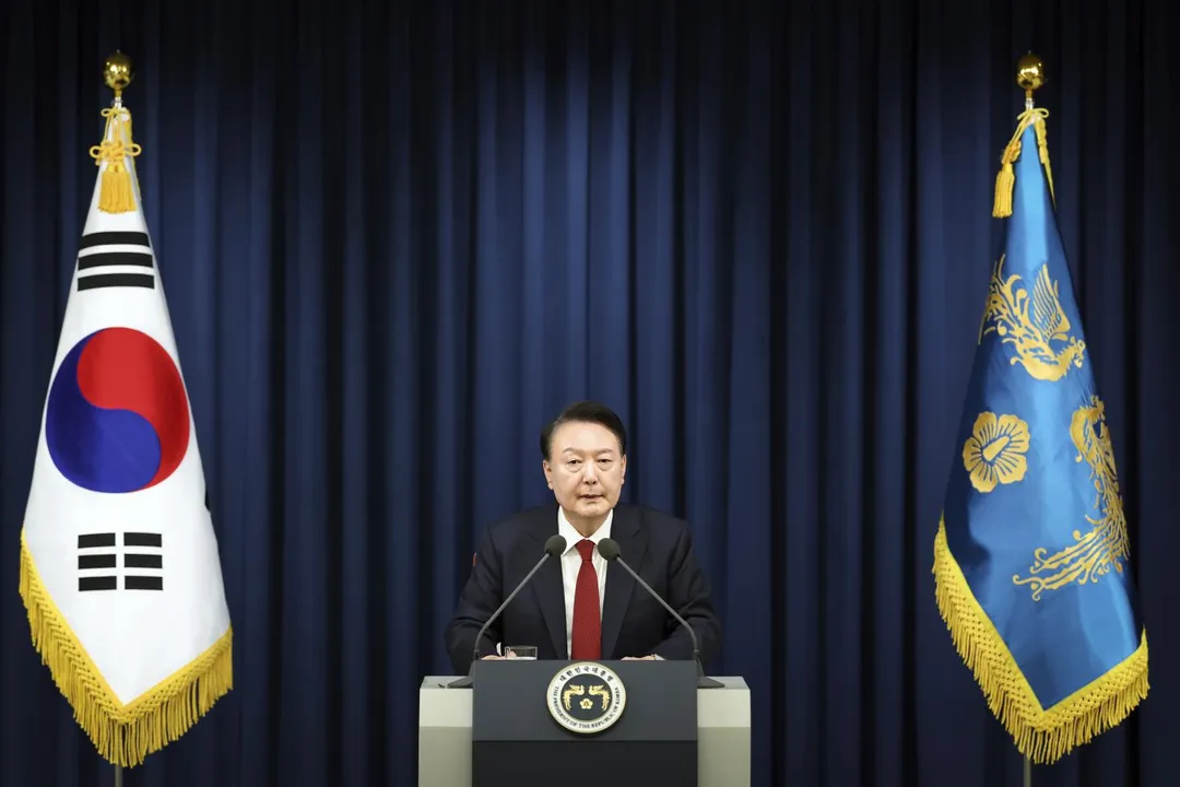 去年尹錫悅宣布戒嚴。(圖/美聯社)