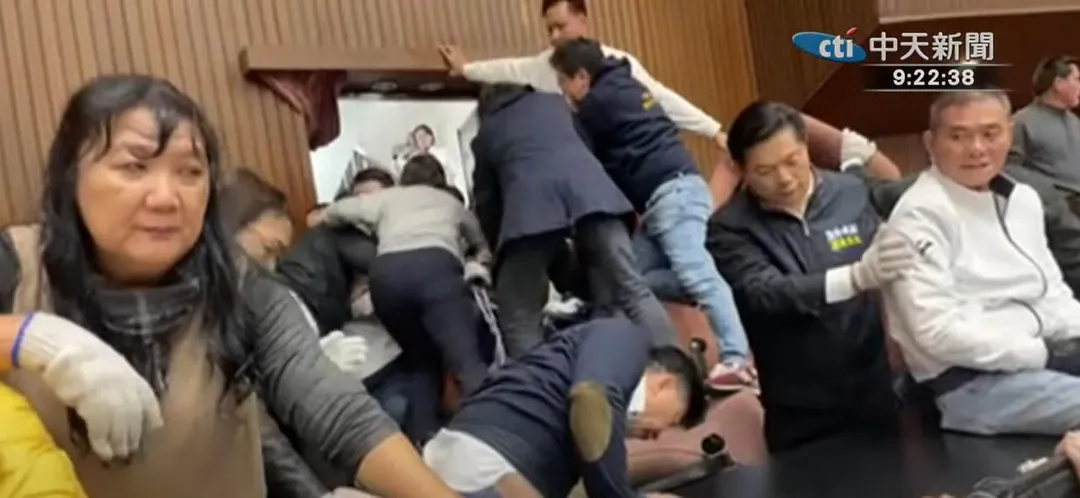 立院議事衝突示意圖。（資料照／中天新聞）