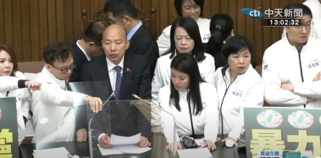 立法院今天處理《選罷法》、《憲法訴訟法》、《財劃法》等修正案。(圖/中天新聞)