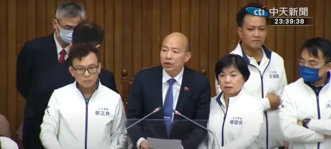 立院20日三讀通過《選罷法》、《憲訴法》、《財劃法》。（圖/中天新聞）