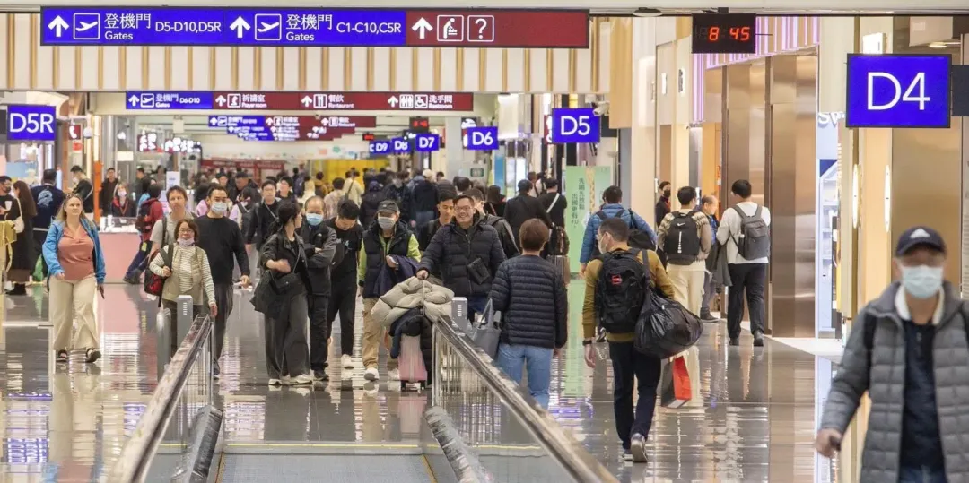 截至2024年11月底，桃園機場全年旅運量已達4,090萬人次，全年客運量預估突破4,500萬人次。（圖／桃機公司提供）