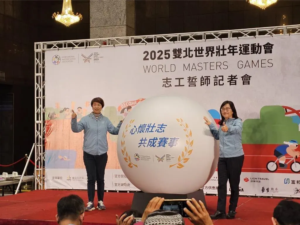 台北市副市長林奕華(右)表示,持續有跟輝達總部聯繫,極力爭取,希望輝達在台北市設立海外總部。(圖/中時謝佳君攝)