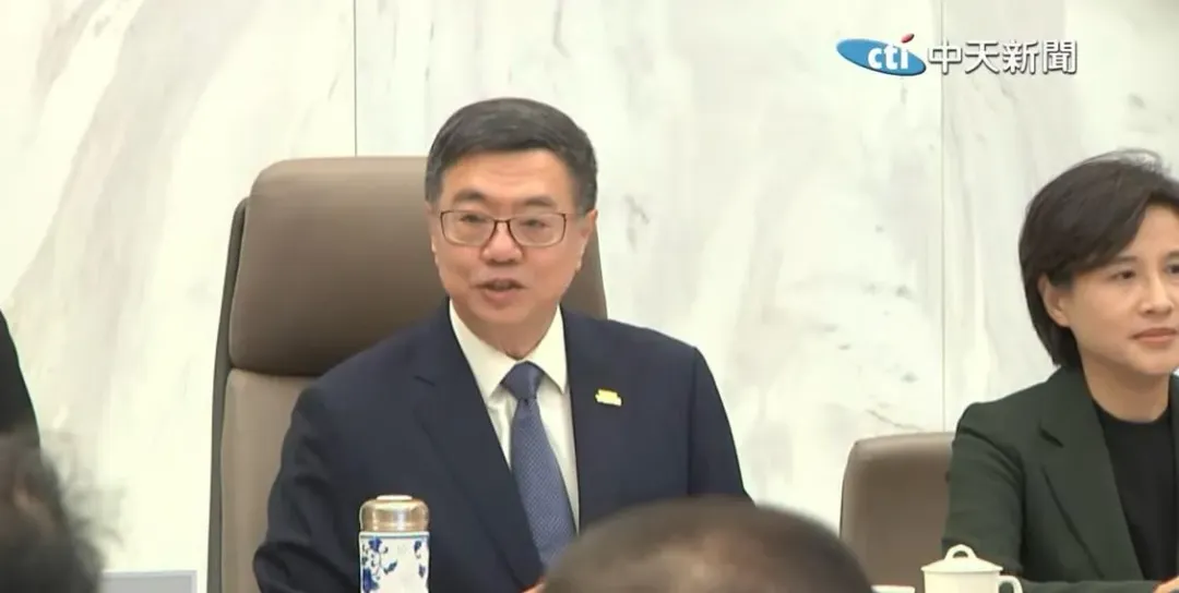 行政院稍已澄清，行政院長卓榮泰7日與「美國台灣商業協會」碰面，有美方加熱菸商要求在農曆年前盡早開放加熱菸一事。（圖／中天新聞）