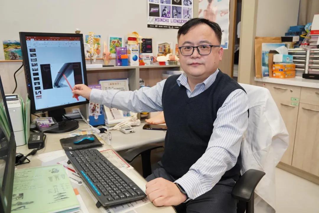 中醫大新竹附設醫院復健科醫師何宇淳。（圖／中醫大新竹附設醫院提供）
