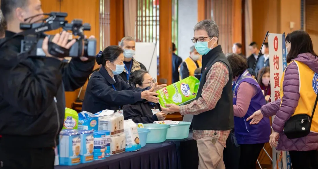 賴清德親自了解新北市板橋防災演練對於食物供給的規劃(圖／取自賴清德臉書)