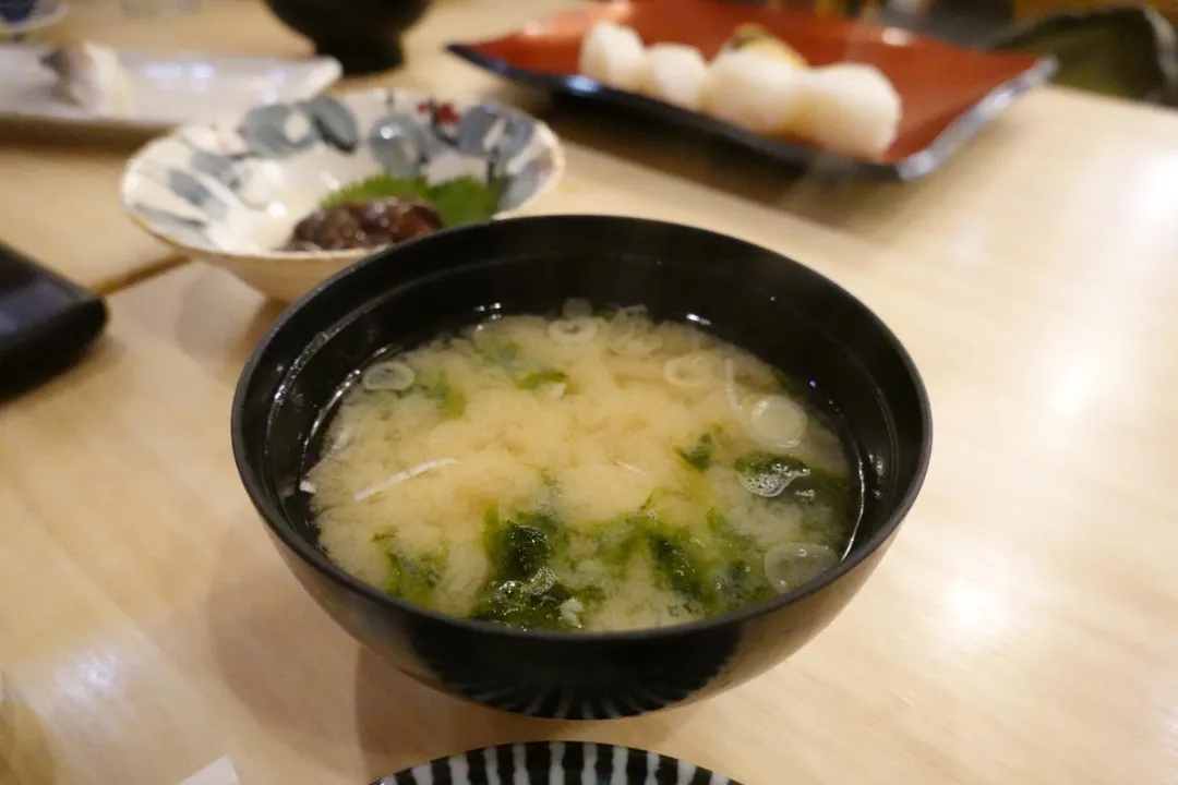 劉博仁建議適度補充發酵食物，如無糖優格、納豆、味噌等天然好菌來源。（圖／Photo AC）