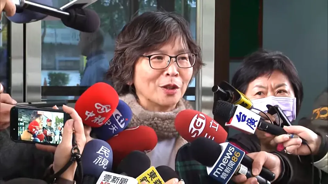 蔡壁如自曝曾與王婉諭見面兩次。（圖／中天新聞）