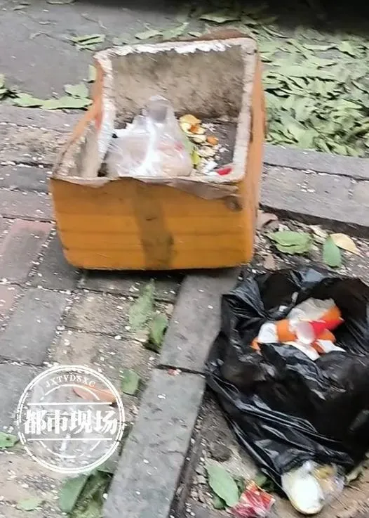 外包商欠薪數月，致近70清潔員集體罷工。（圖／翻攝都市現場）