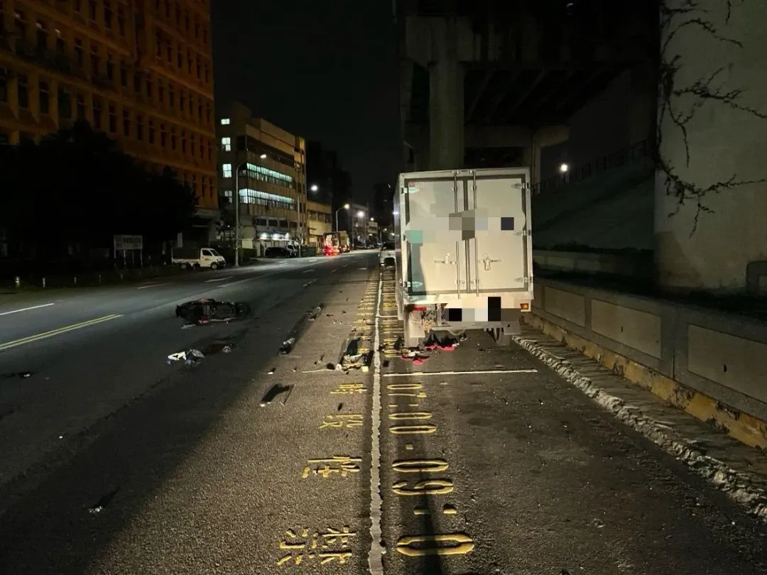 新莊今晨傳出死亡車禍。(圖/翻攝畫面)