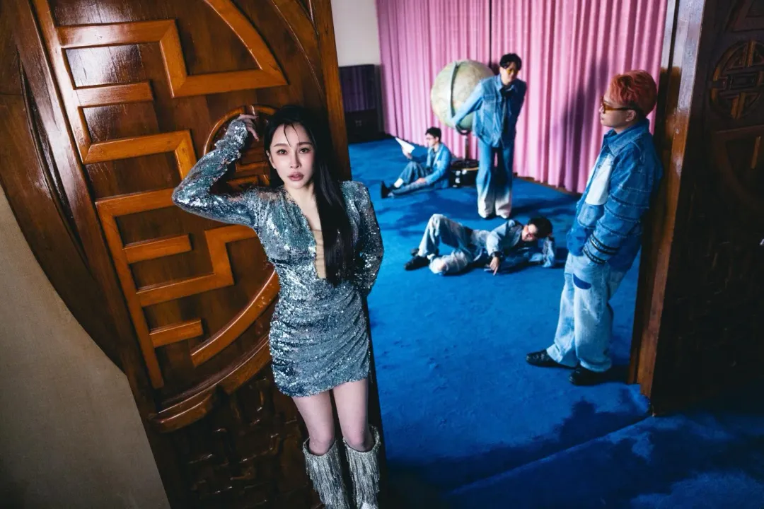 温嵐與冰球樂團合作，從歌曲錄製到舞蹈互相雕琢。（圖／華納音樂提供）