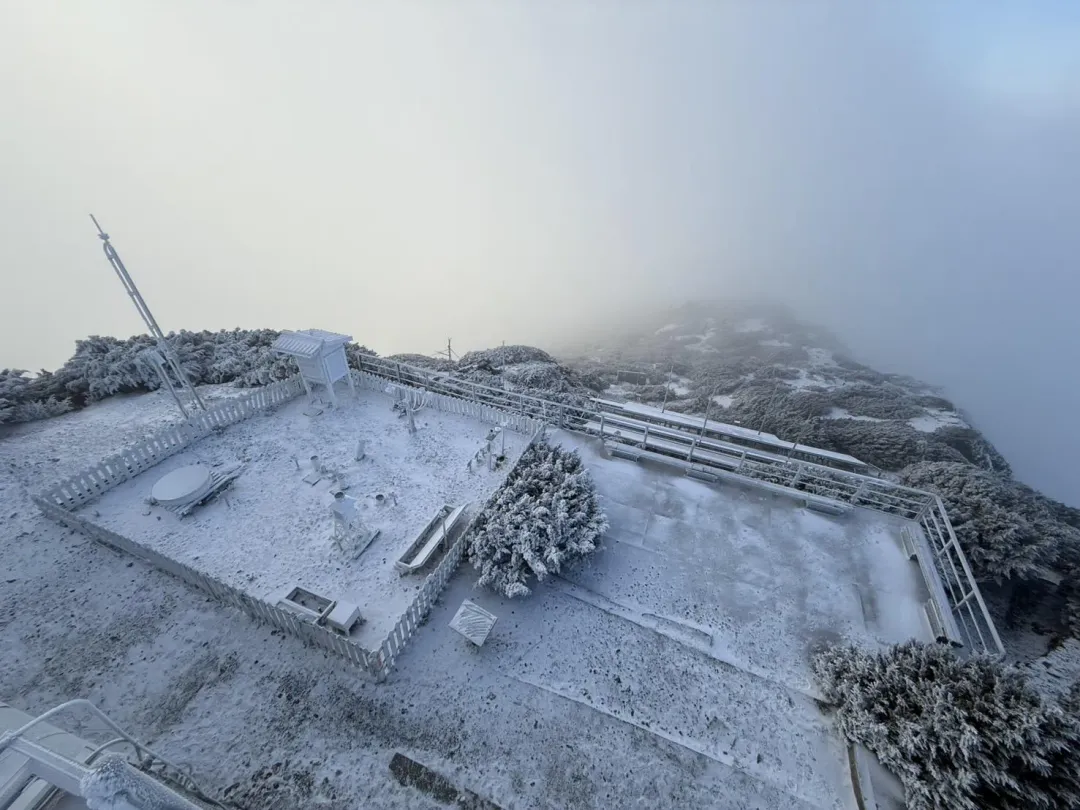 玉山測站雪景。（圖／中央氣象署）
