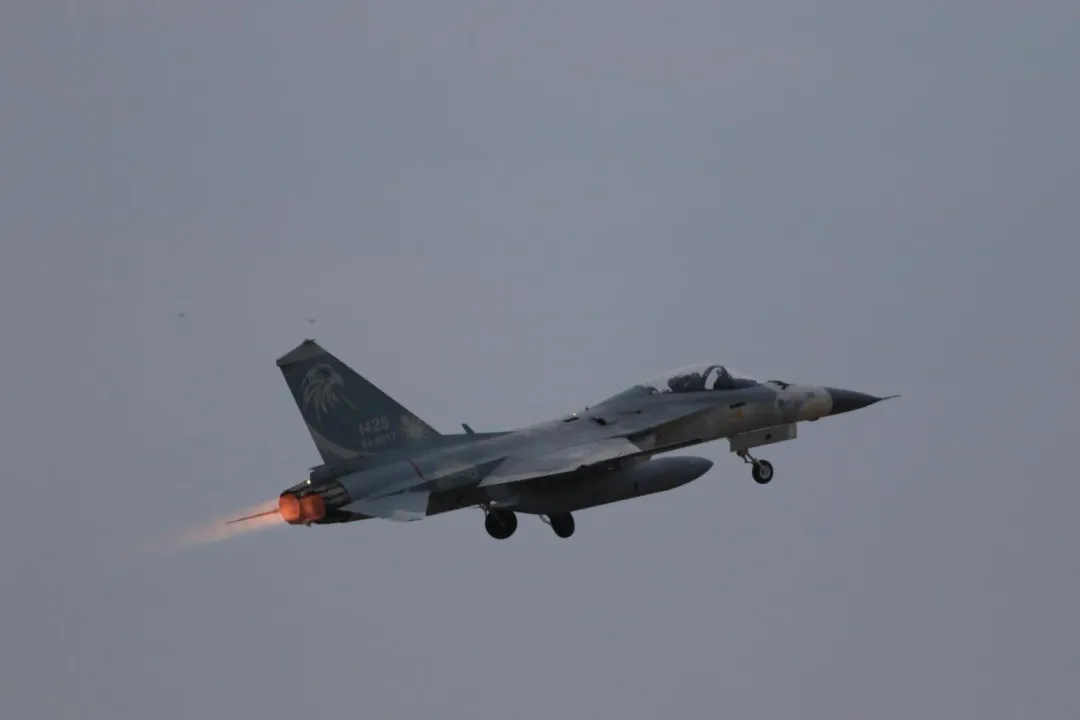 空軍3聯隊IDF起飛。（圖／中天宋玉寧攝）