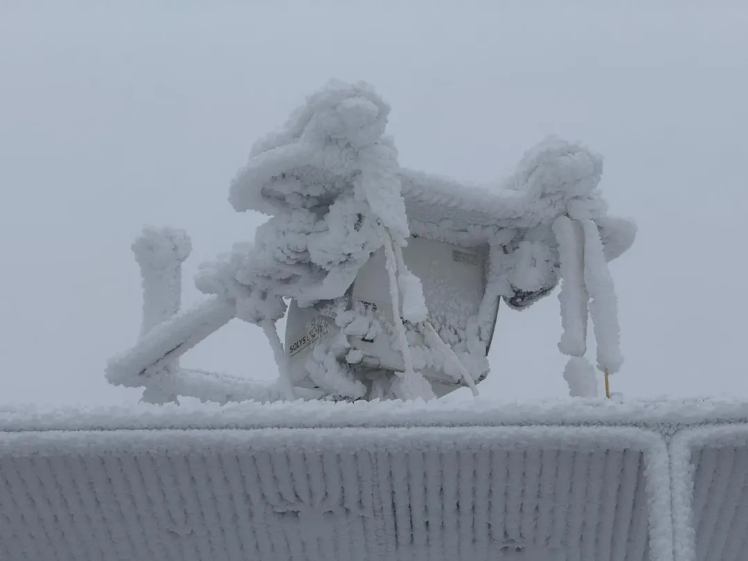 玉山北峰雪景。（圖／中央氣象署）